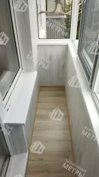 Отделка балкона с утеплением в многоквартирном доме